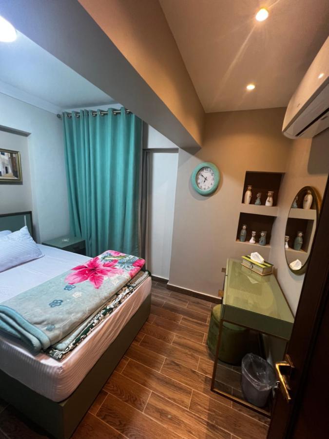 Luxury Flat With Garden And Private Entrance شقة فاخرة بحديقة و مدخل خاص ไคโร ภายนอก รูปภาพ
