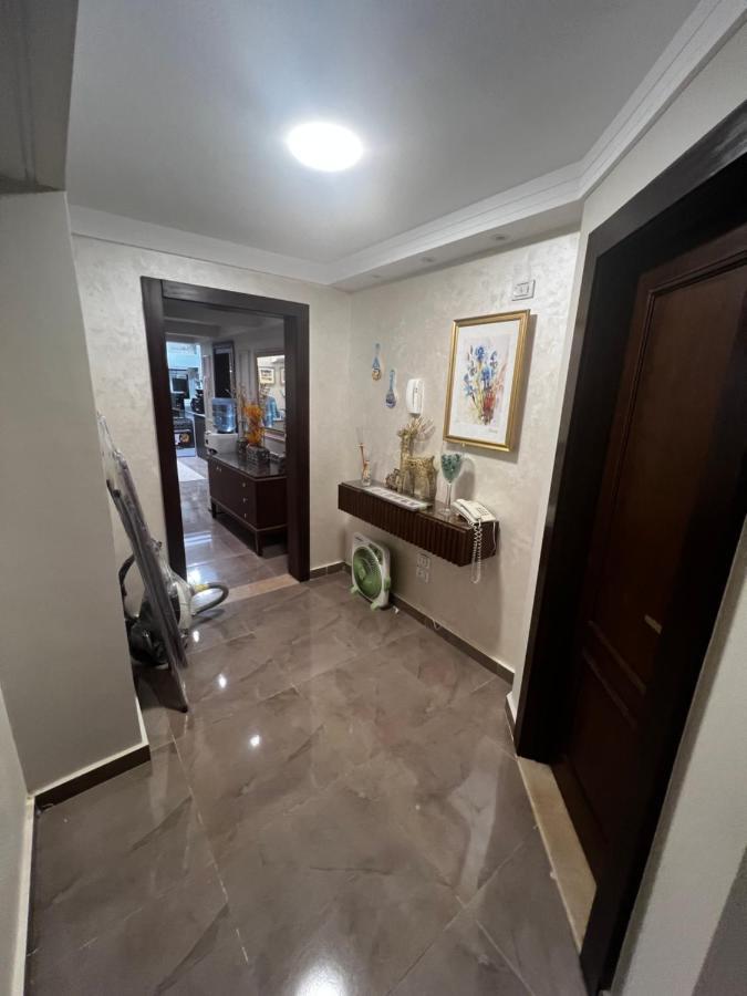 Luxury Flat With Garden And Private Entrance شقة فاخرة بحديقة و مدخل خاص ไคโร ภายนอก รูปภาพ