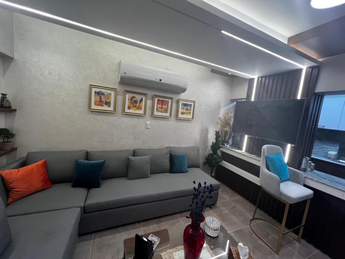 Luxury Flat With Garden And Private Entrance شقة فاخرة بحديقة و مدخل خاص ไคโร ภายนอก รูปภาพ