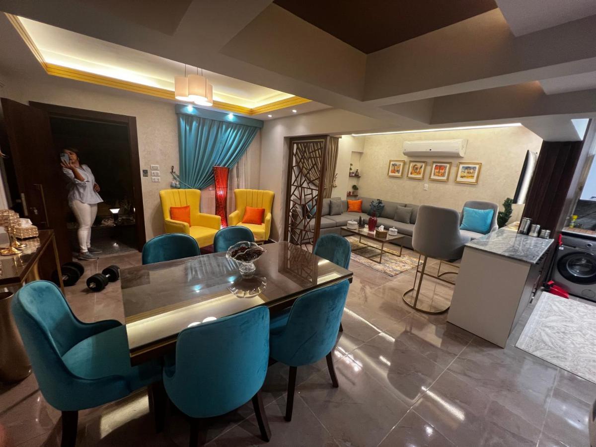 Luxury Flat With Garden And Private Entrance شقة فاخرة بحديقة و مدخل خاص ไคโร ภายนอก รูปภาพ