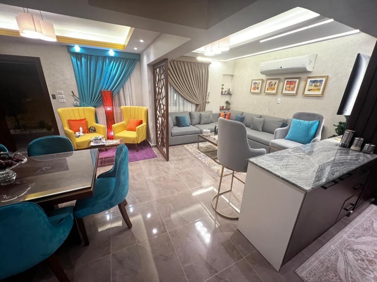 Luxury Flat With Garden And Private Entrance شقة فاخرة بحديقة و مدخل خاص ไคโร ภายนอก รูปภาพ
