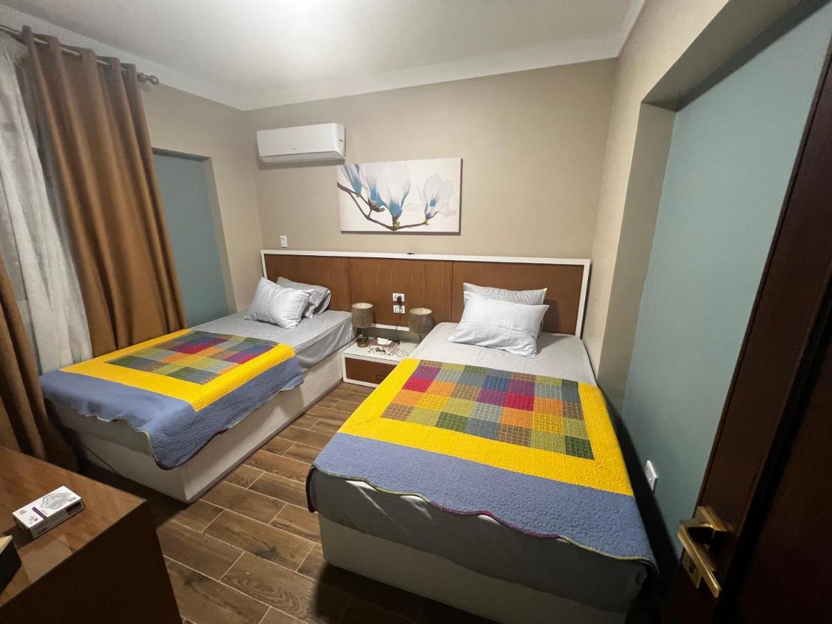 Luxury Flat With Garden And Private Entrance شقة فاخرة بحديقة و مدخل خاص ไคโร ภายนอก รูปภาพ