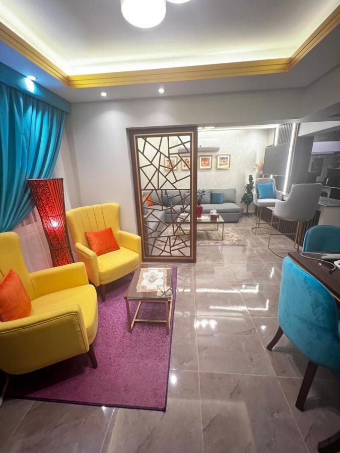 Luxury Flat With Garden And Private Entrance شقة فاخرة بحديقة و مدخل خاص ไคโร ภายนอก รูปภาพ