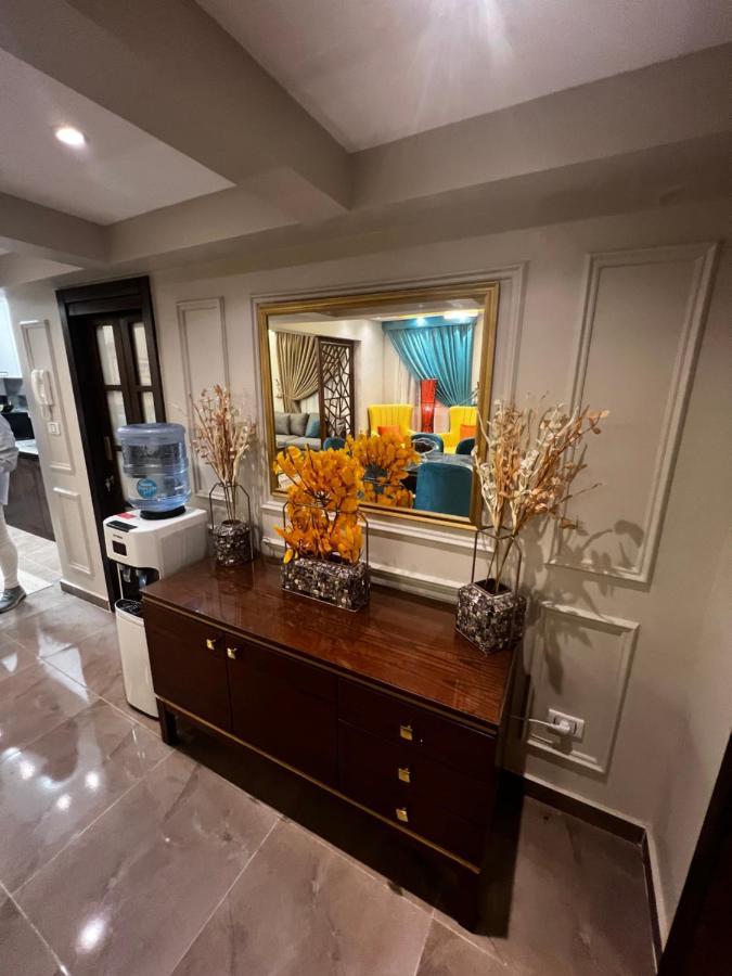 Luxury Flat With Garden And Private Entrance شقة فاخرة بحديقة و مدخل خاص ไคโร ภายนอก รูปภาพ
