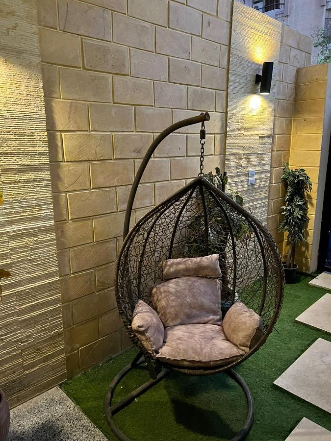 Luxury Flat With Garden And Private Entrance شقة فاخرة بحديقة و مدخل خاص ไคโร ภายนอก รูปภาพ